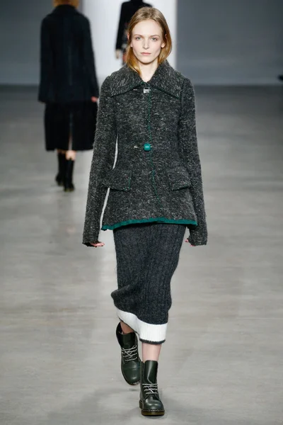 Look 14